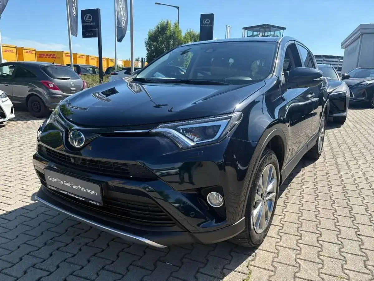 Gebraucht Toyota RAV4 Hybrid Executive 197 PS (144 kW) 2016 Nachtblau mica metallic SUV
