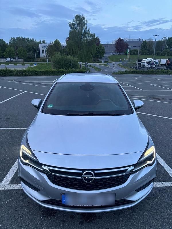 Gebraucht Opel Astra 125 PS (91 kW) 2017 Silber Kombi