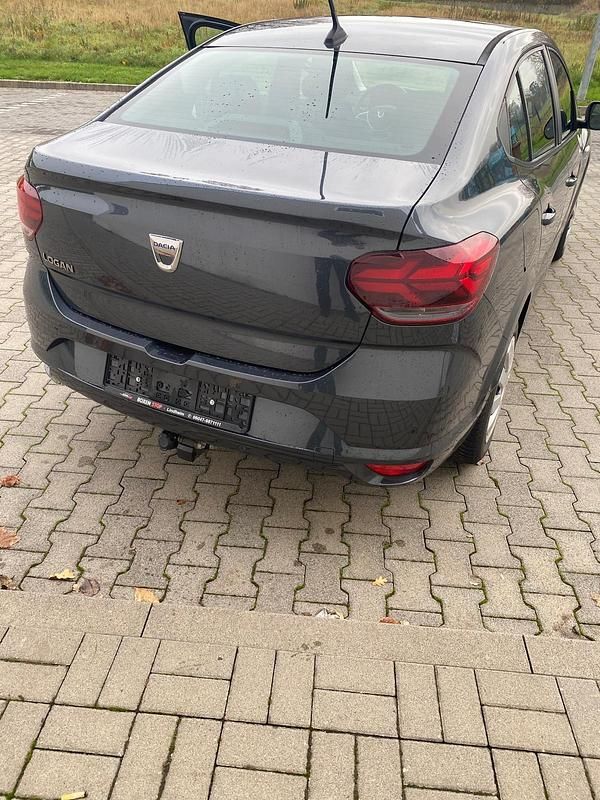 Gebraucht Dacia Logan 101 PS (74 kW) 2022 Blau Limousine