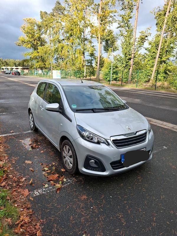 Silber Gebraucht 2021 Peugeot 108 Active Kleinwagen | 8.950 € (Fairer Preis) - Bild 1/4