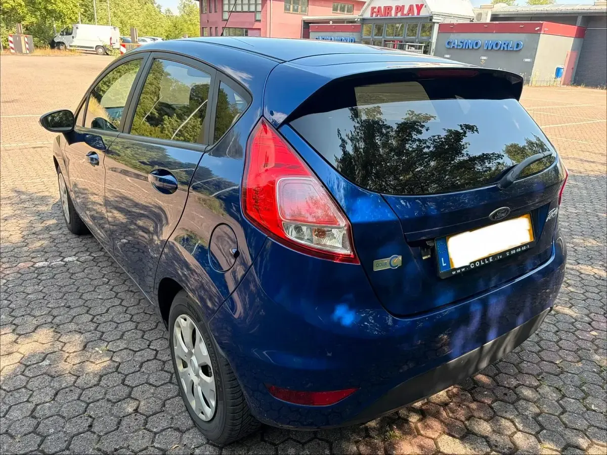 Gebraucht Ford Fiesta Trend 95 PS (69 kW) 2016 Blau Kleinwagen