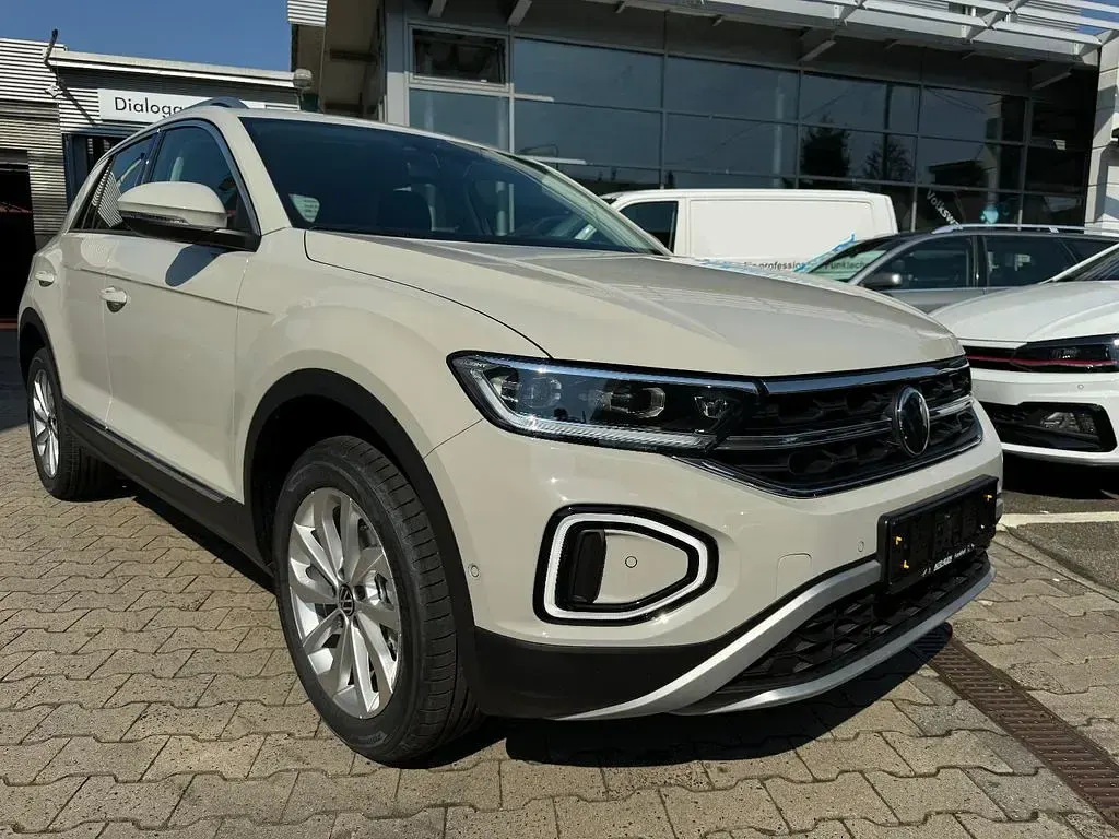 Gebraucht VW T-Roc R-line 150 PS (110 kW) 2024 Grau SUV