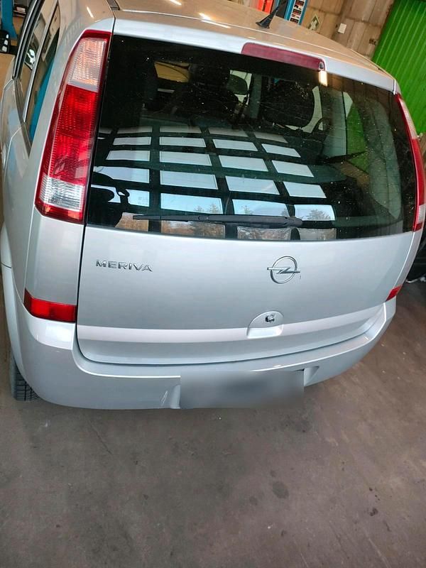 Gebraucht Opel Meriva 90 PS (66 kW) 2005 Silber Van / Kleinbus