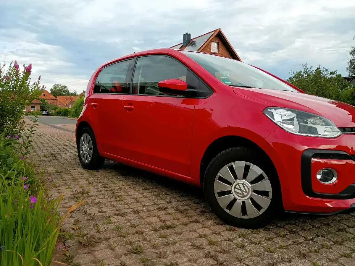 Gebraucht VW up! Move 90 PS (66 kW) 2017 Rot Kleinwagen