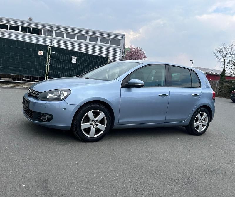 Gebraucht VW Golf VI Team 122 PS (89 kW) 2010 Kleinwagen