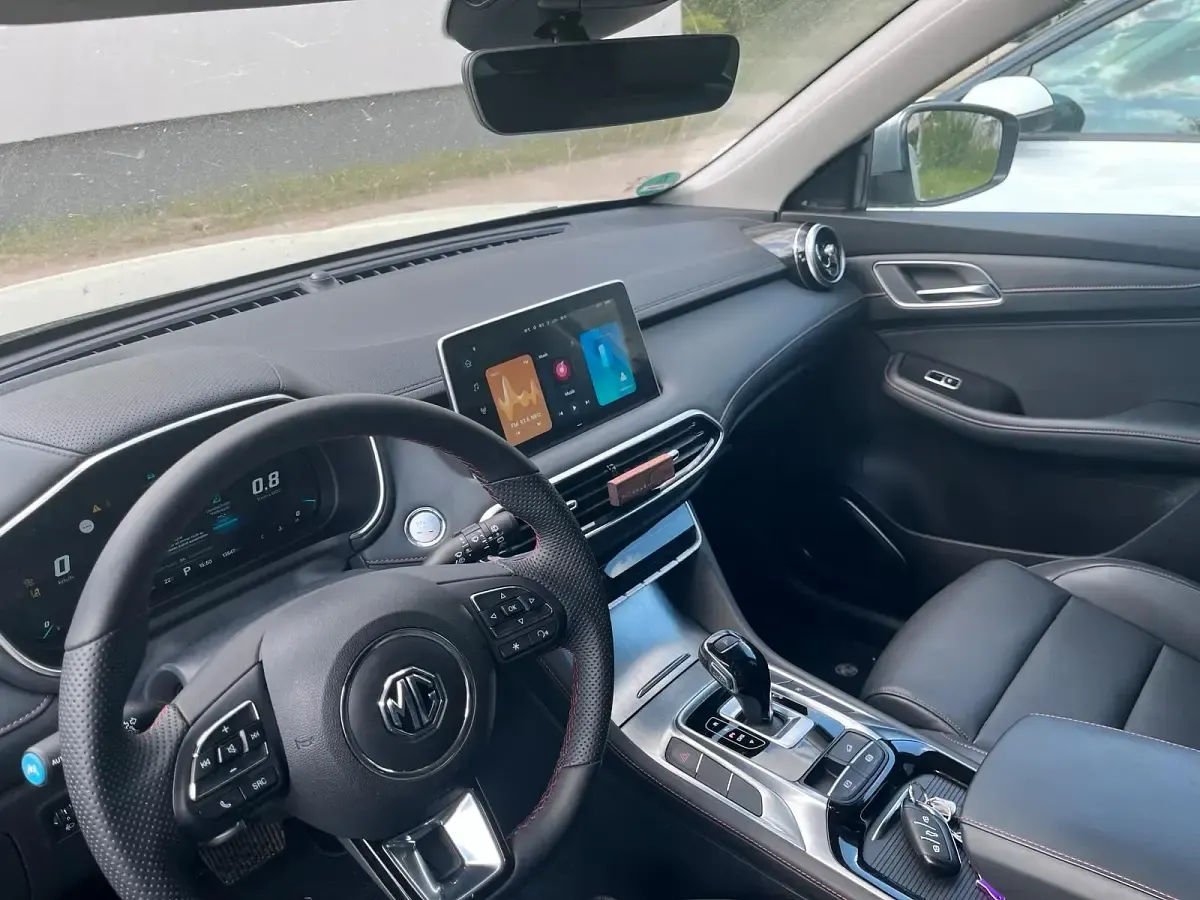 Gebraucht MG HS 162 PS (119 kW) 2024 Silber SUV
