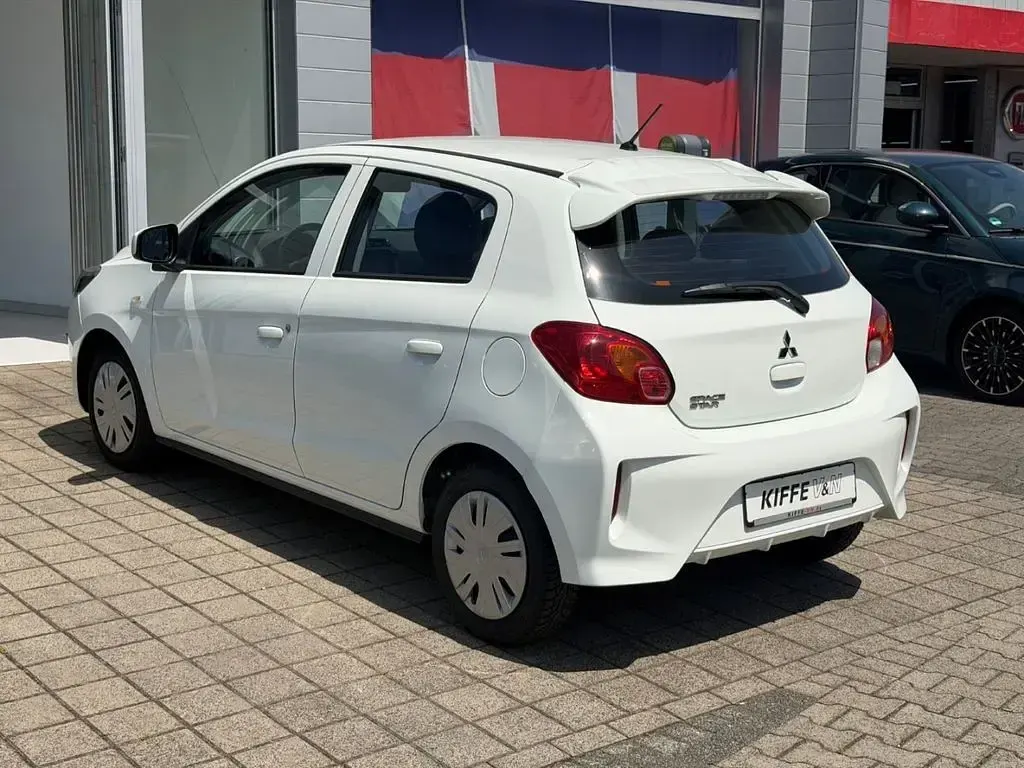 Gebraucht Mitsubishi Space Star Select 71 PS (52 kW) 2023 Islandweiss (s) Kleinwagen
