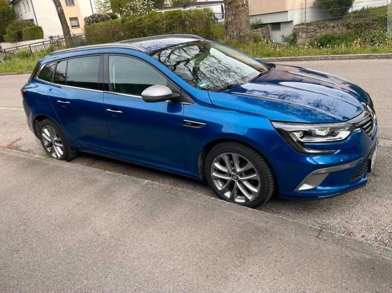 Blau Gebraucht 2017 Renault Mégane GrandTour GT-Line Kombi | 10.900 € (Fairer Preis) - Bild 1/4
