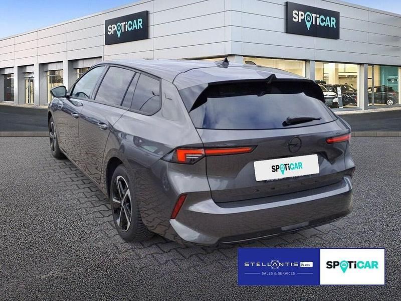 Gebraucht Opel Astra 131 PS (96 kW) 2024 Grau Limousine