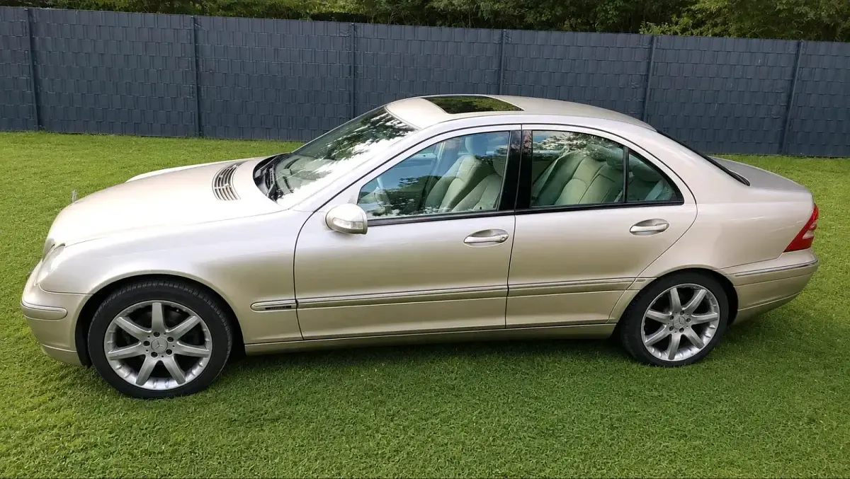 Gebraucht Mercedes C320 184 PS (135 kW) 2003 Gelb Limousine
