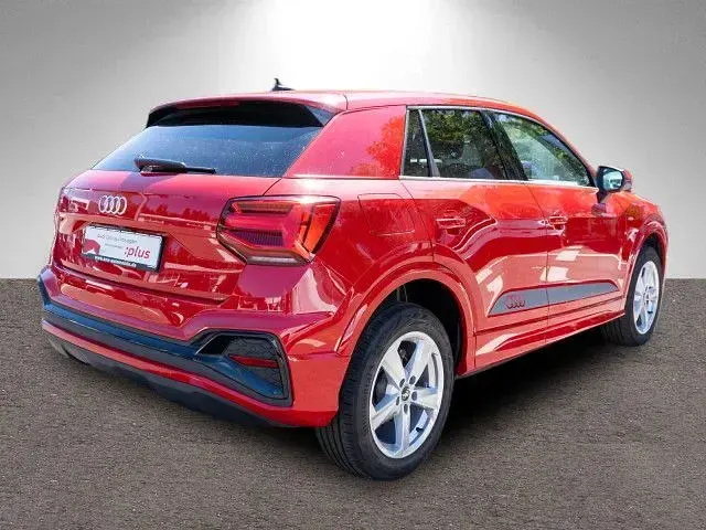 Gebraucht Audi Q2 S-Line 150 PS (110 kW) 2025 Progressivrot metallic SUV