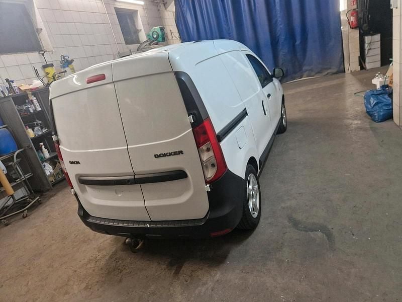 Gebraucht Dacia Dokker 75 PS (55 kW) 2013 Weiß Van / Kleinbus