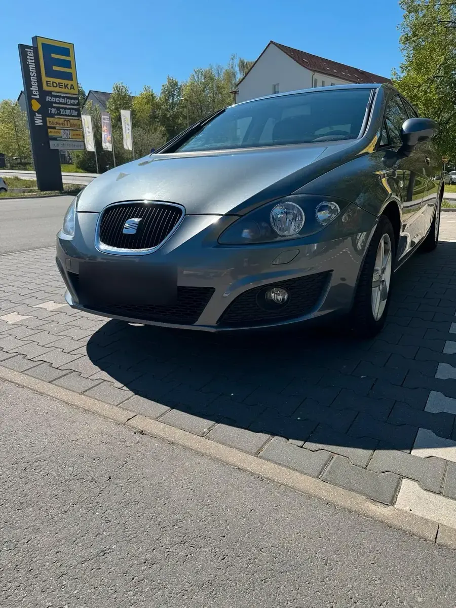 Usata Seat Leon Copa 105 CV (77 kW) 2012 Grigio Berlina