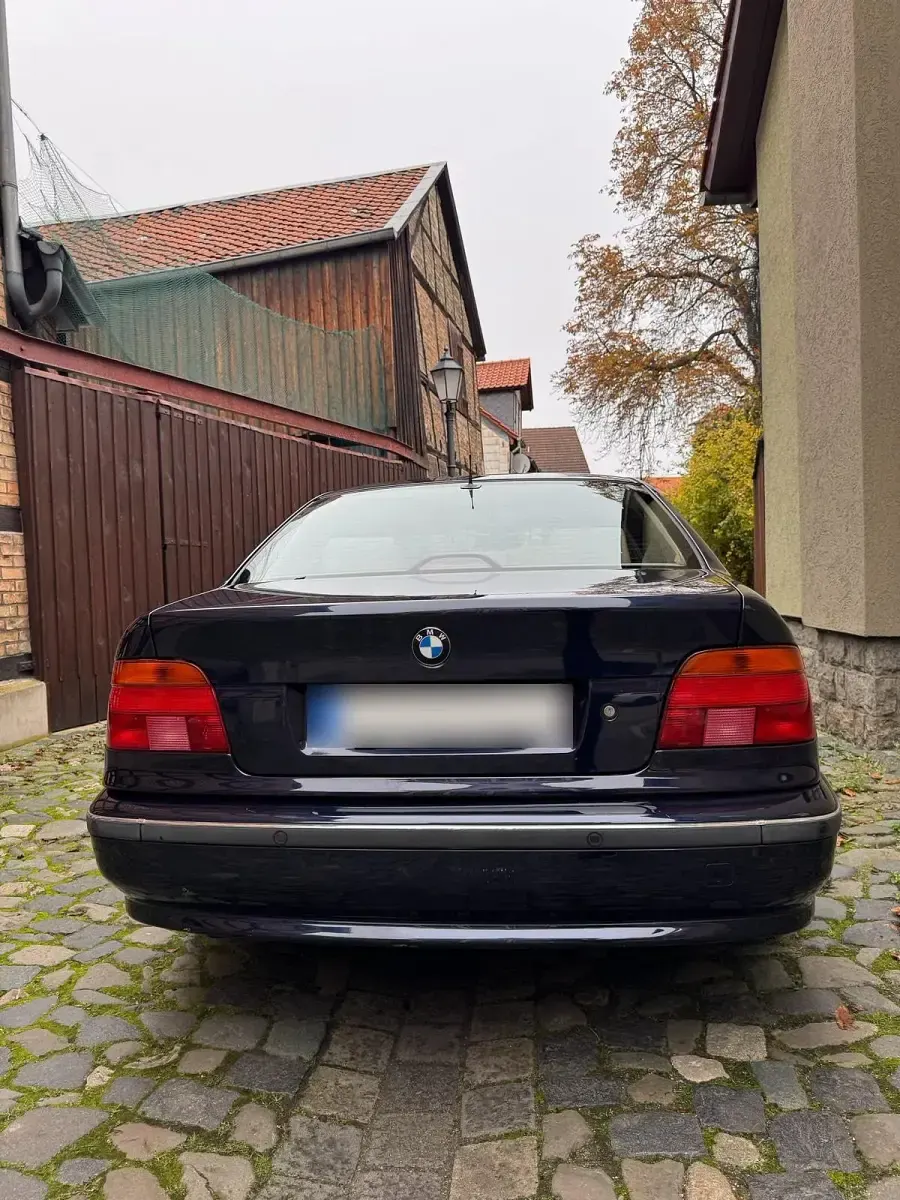 Gebraucht BMW 523 170 PS (125 kW) 1998 Blau Limousine