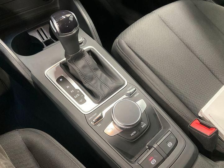 Gebraucht Audi Q2 Advanced 150 PS (110 kW) 2023 Grau SUV