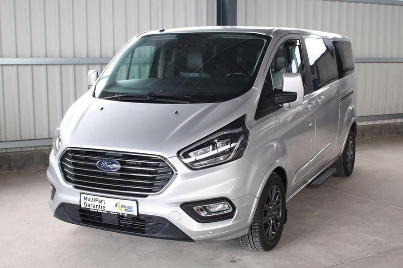 Silber Gebraucht 2019 Ford Transit Kombi | 32.860 € - Bild 1/4