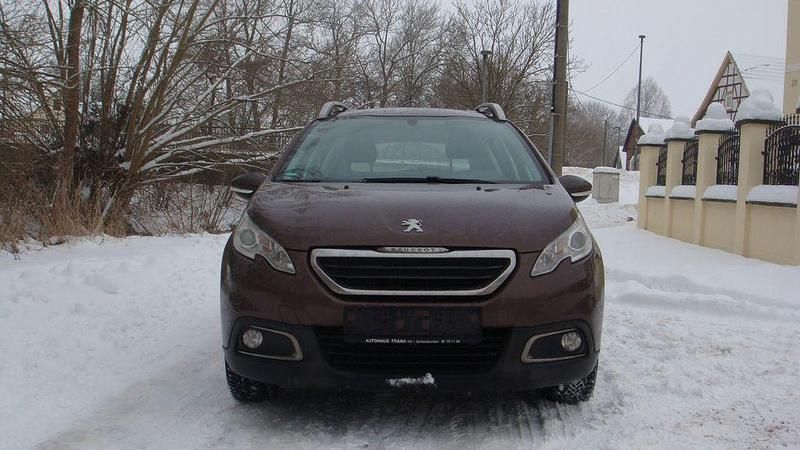 Gebraucht Peugeot 2008 Active 120 PS (88 kW) 2015 Braun SUV