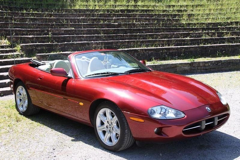 Gebraucht Jaguar XK8 284 PS (208 kW) 1997 Rot Cabrio