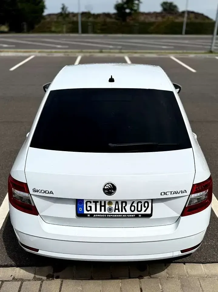 Gebraucht Skoda Octavia Drive 116 PS (85 kW) 2017 Weiß Limousine