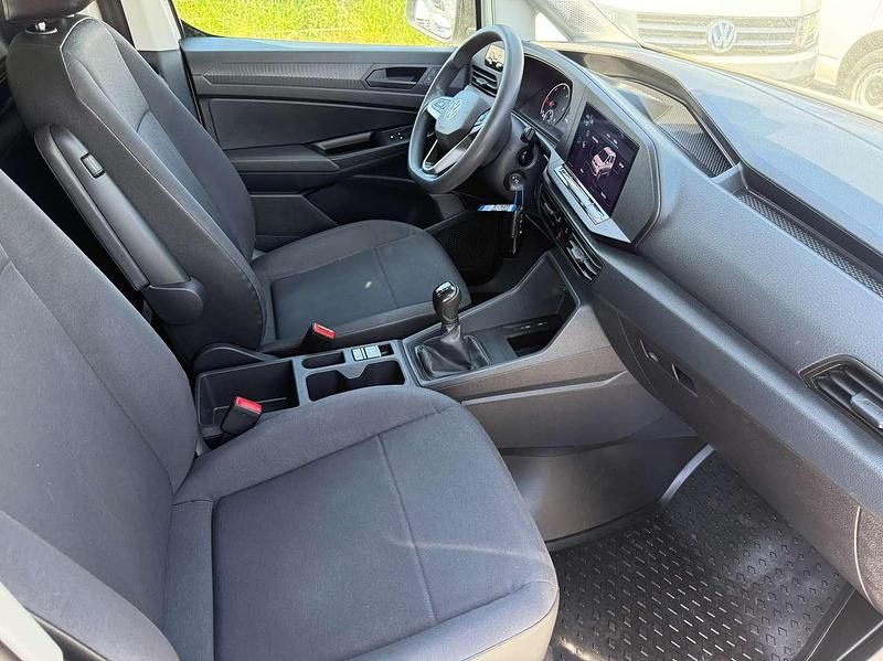 Usata VW Caddy 102 CV (75 kW) 2022 Bianco Monovolume