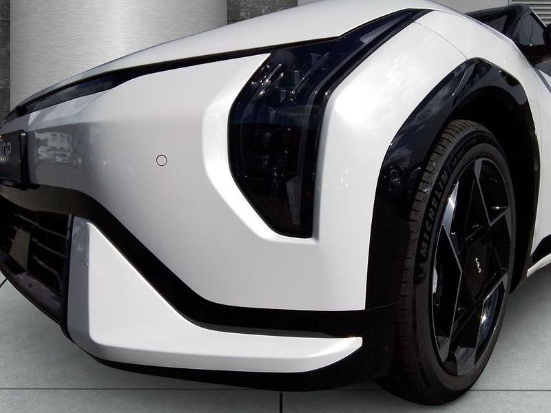 Gebraucht Kia EV4 Comfort 150 kW (204 PS) 2025 Weiß Kleinwagen