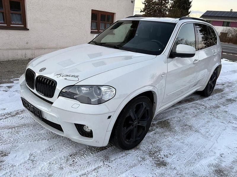 Weiß Gebraucht 2012 BMW X5 Comfort Edition SUV | 9.300 € (Superpreis) - Bild 1/4