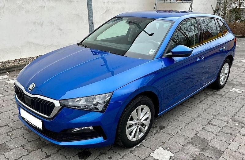 Gebraucht Skoda Scala Ambition 110 PS (80 kW) 2023 Blau Kleinwagen