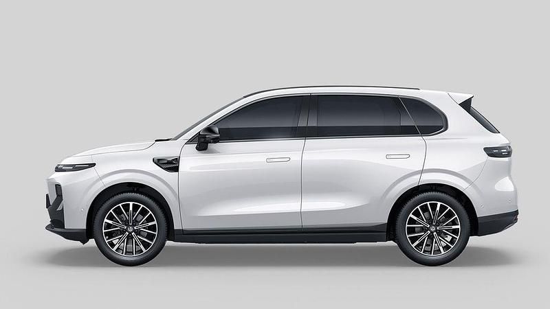 Neu Leapmotor B10 160 kW (218 PS) 2026 Light white SUV