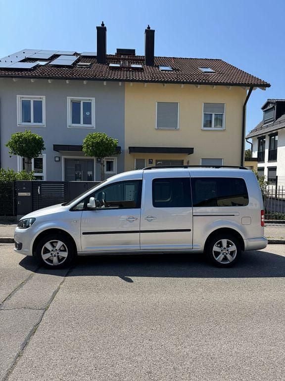 Silber Gebraucht 2013 VW Caddy Maxi Van / Kleinbus | 11.900 € (Fairer Preis) - Bild 1/4