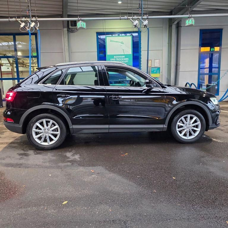 Gebraucht Audi Q3 Sport 150 PS (110 kW) 2016 Schwarz SUV