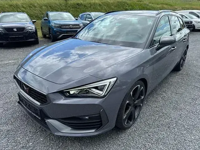 Gebraucht Cupra Leon VZ 301 PS (221 kW) 2024 Grau Limousine