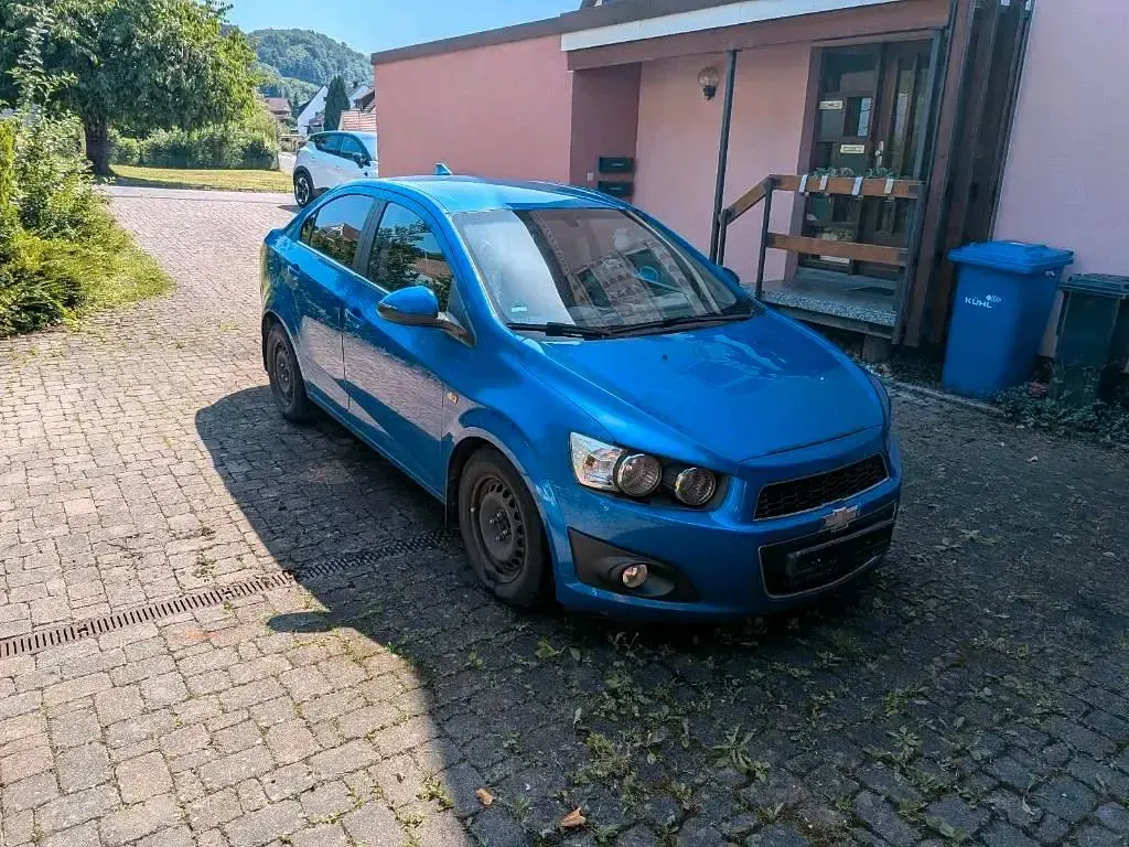 Gebraucht Chevrolet Aveo 101 PS (74 kW) 2026 Blau Limousine