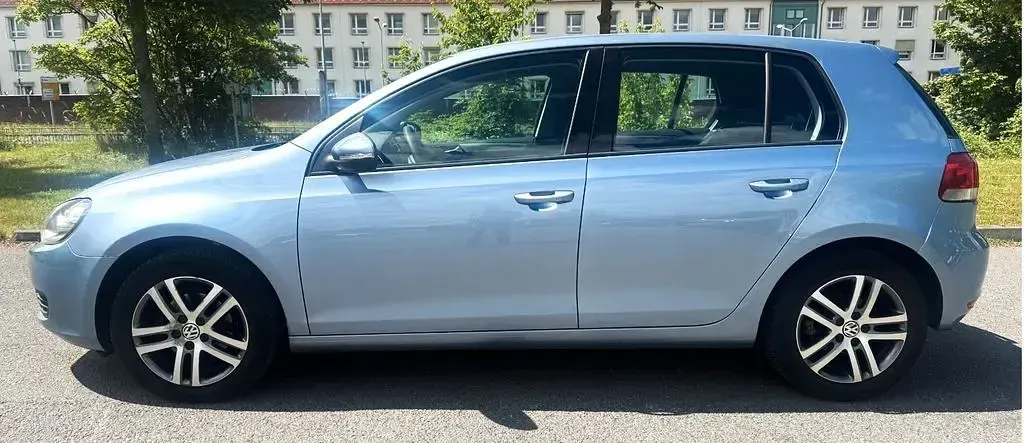 Gebraucht VW Golf VI Trendline 80 PS (58 kW) 2009 Blau Kleinwagen