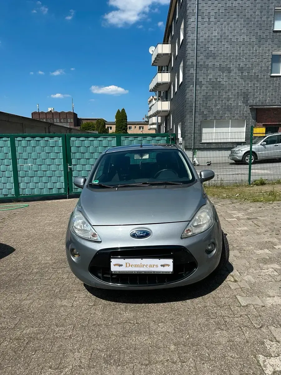 Gebraucht Ford Ka Individual 69 PS (50 kW) 2012 Grau Kleinwagen