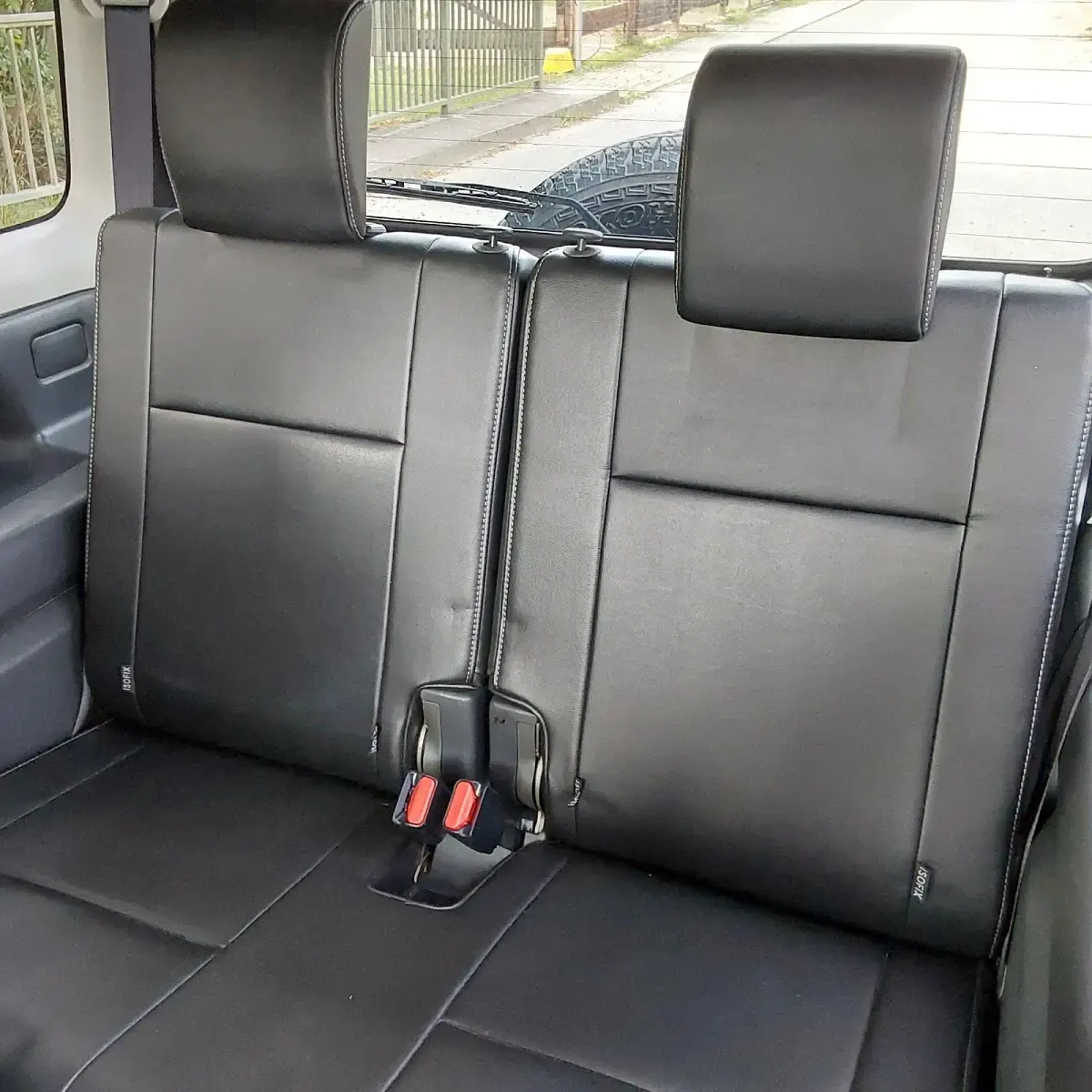 Gebraucht Suzuki Jimny Comfort 84 PS (61 kW) 2016 Grau SUV