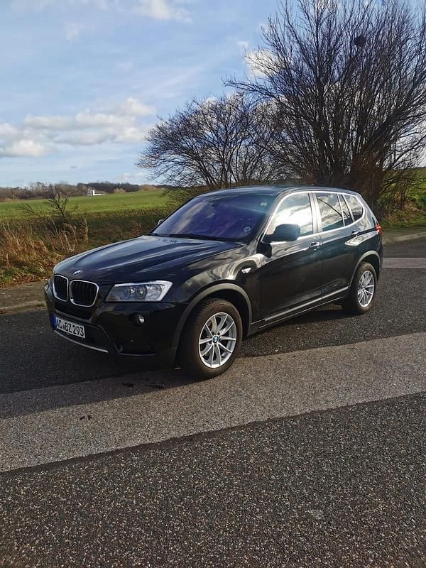 Schwarz Gebraucht 2012 BMW X3 SUV | 9.999 € (Fairer Preis) - Bild 1/4