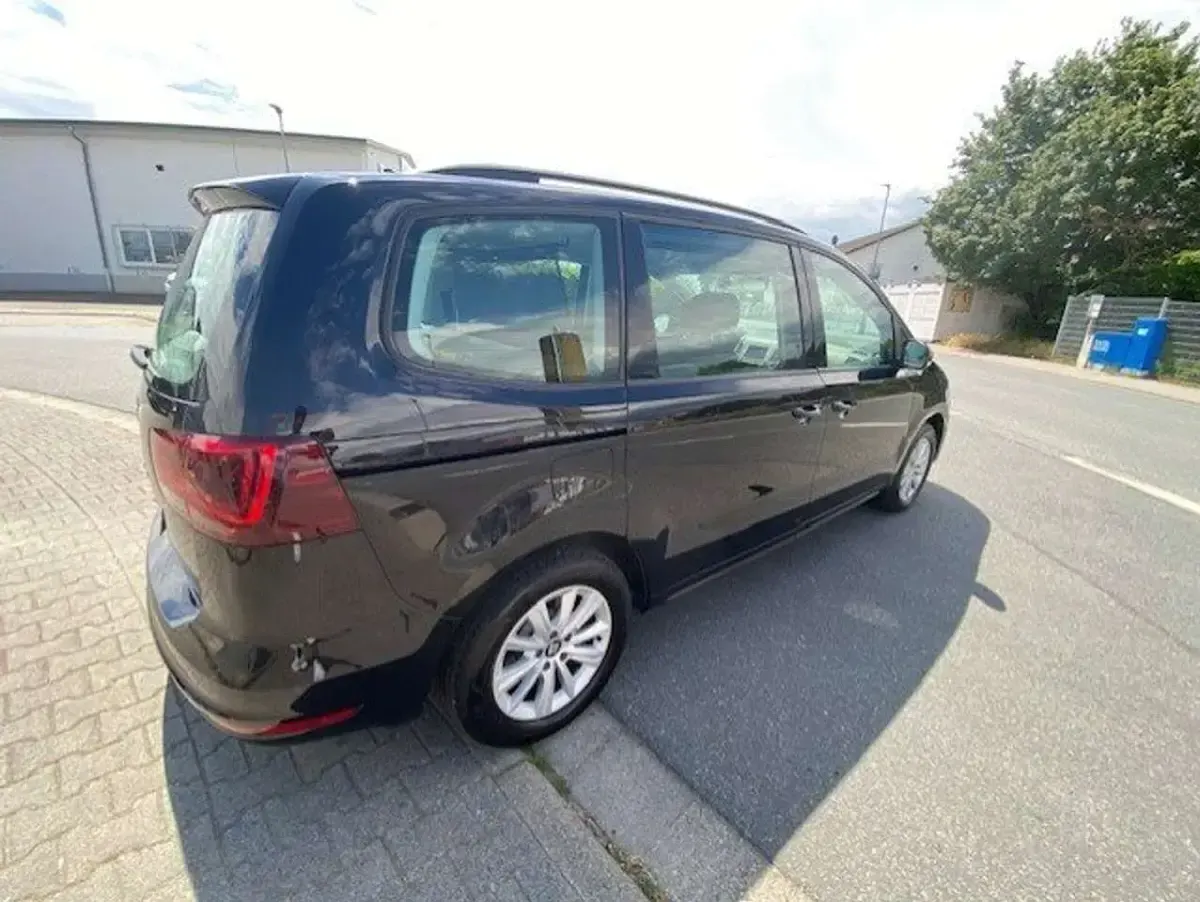 Gebraucht Seat Alhambra Style 150 PS (110 kW) 2018 "deep" schwarz perleffekt Van / Kleinbus