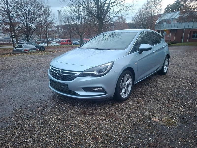 Silber Gebraucht 2019 Opel Astra Innovation Limousine | 10.900 € (Guter Preis) - Bild 1/4