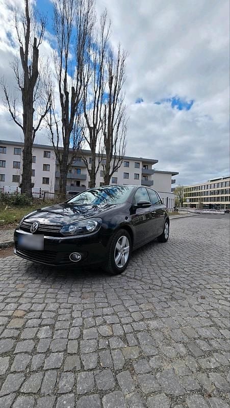 Gebraucht VW Golf VI Style 122 PS (89 kW) 2011 Schwarz Kleinwagen