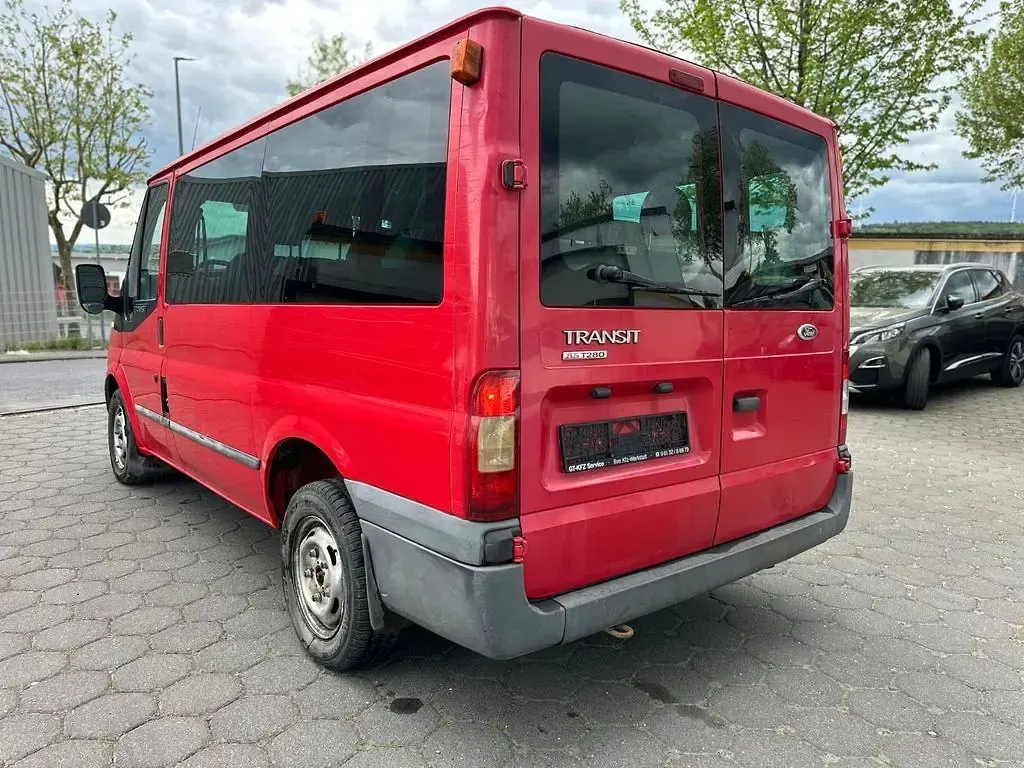 Używany Ford Transit 86 KM (63 kW) 2011 Czerwony Kombi