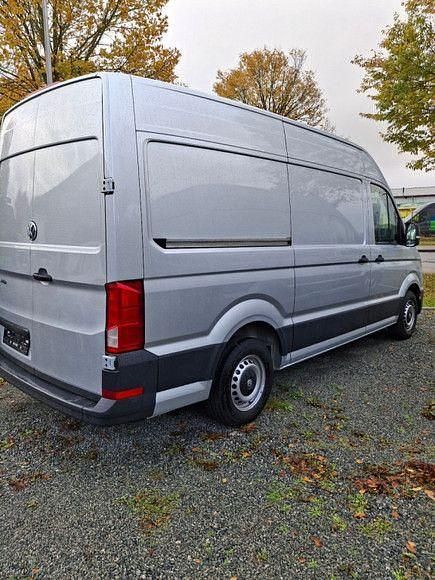 Gebraucht VW Crafter Trendline 140 PS (102 kW) 2022 Silber Van