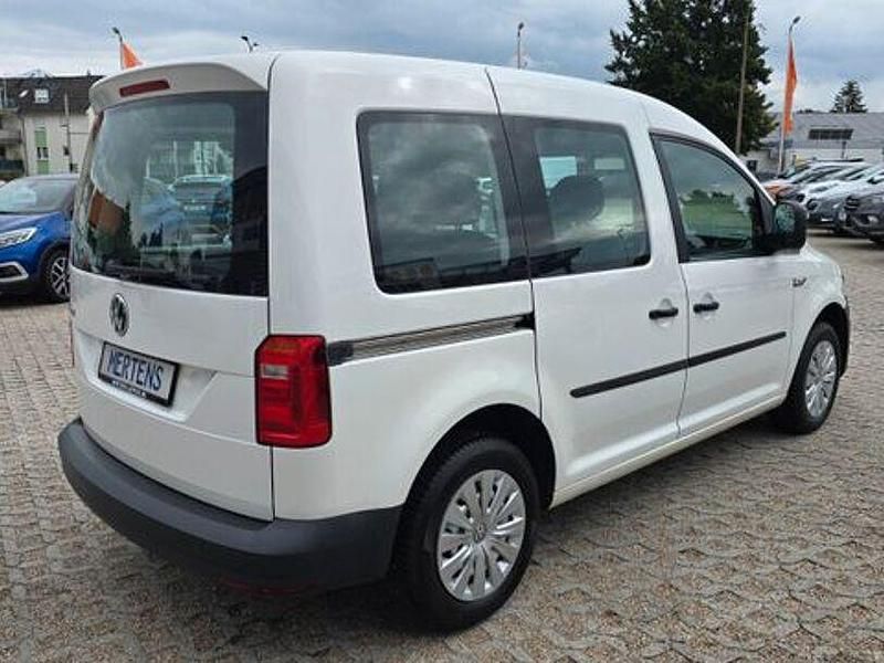 Gebraucht VW Caddy Sound 102 PS (75 kW) 2018 Weiß Van / Kleinbus
