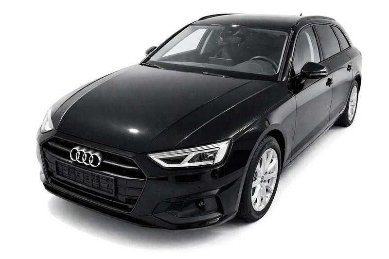 Gebraucht Audi A4 150 PS (110 kW) 2022 Mythosschwarz metallic (metallic) Kombi