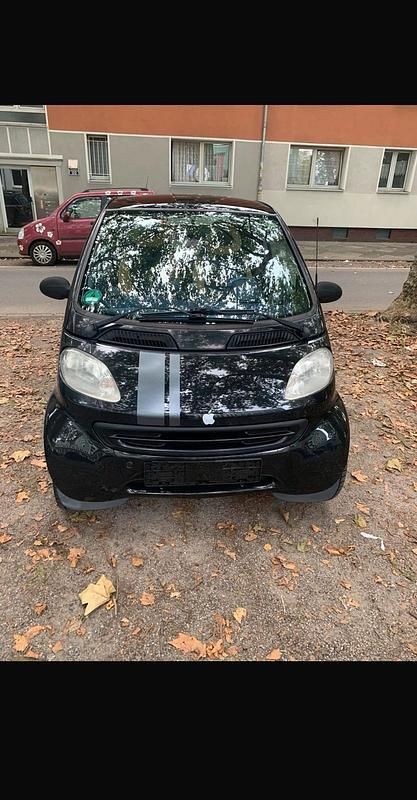 Schwarz Gebraucht 2000 Smart ForTwo Coupé Coupé | 1.500 € (Fairer Preis) - Bild 1/4