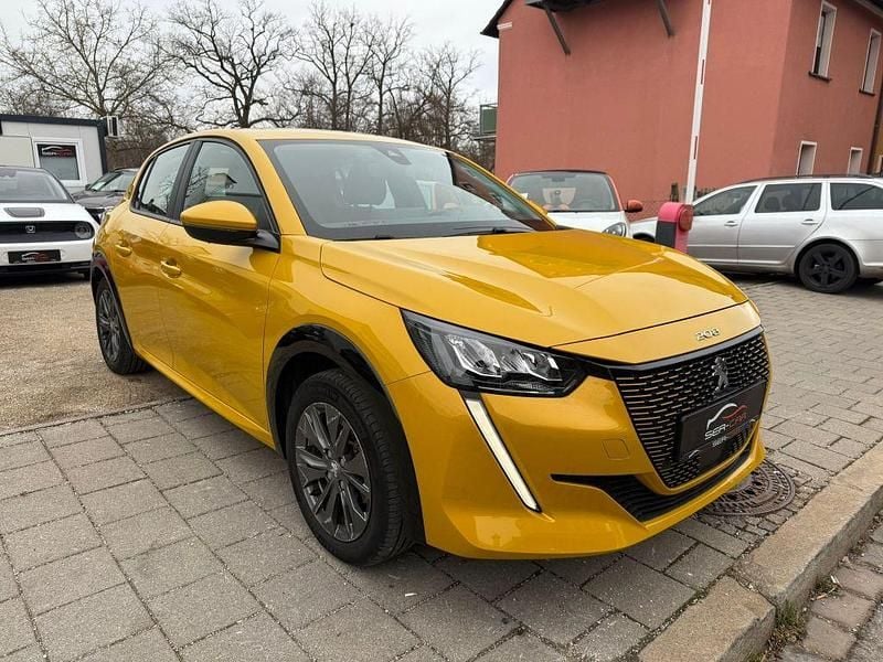 Gelb Gebraucht 2021 Peugeot 208 Active Kleinwagen | 12.800 € (Superpreis) - Bild 1/4