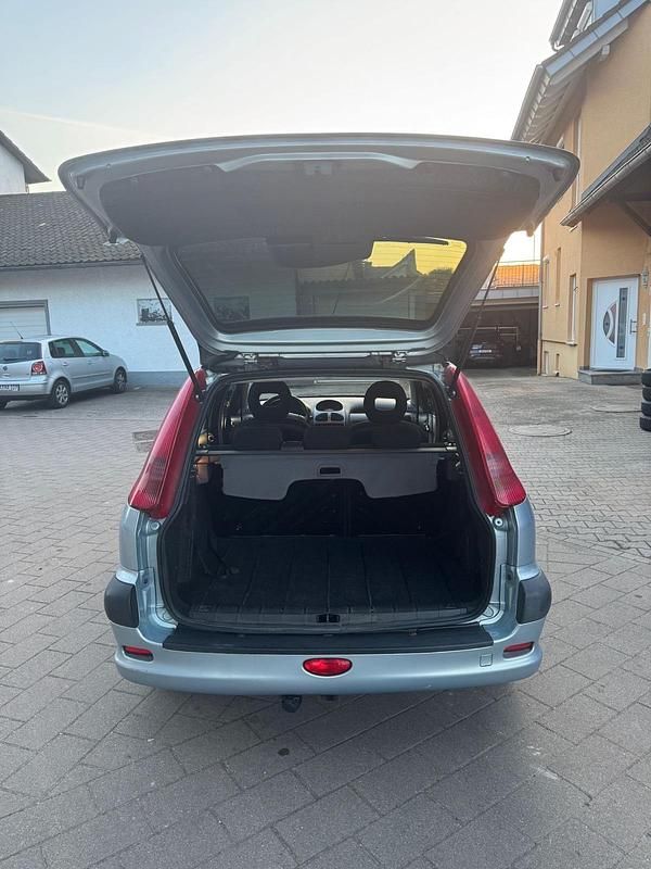 Gebraucht Peugeot 206 90 PS (66 kW) 2003 Silber Kombi