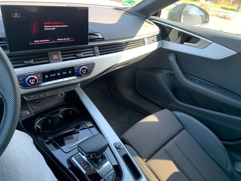 Gebraucht Audi A5 Sportback S-Line 150 PS (110 kW) 2023 Grün Kleinwagen