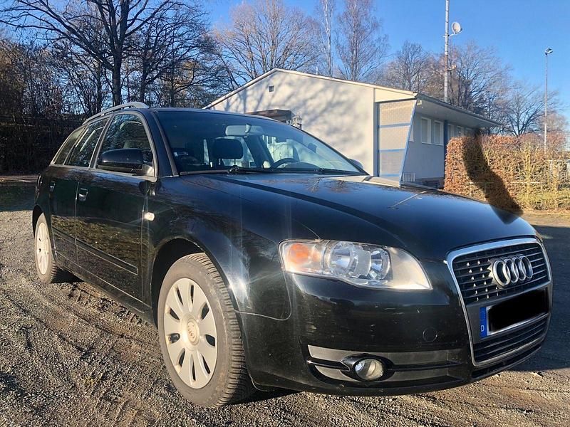 Second-hand Audi A4 131 CP (96 kW) 2005 Negru Break