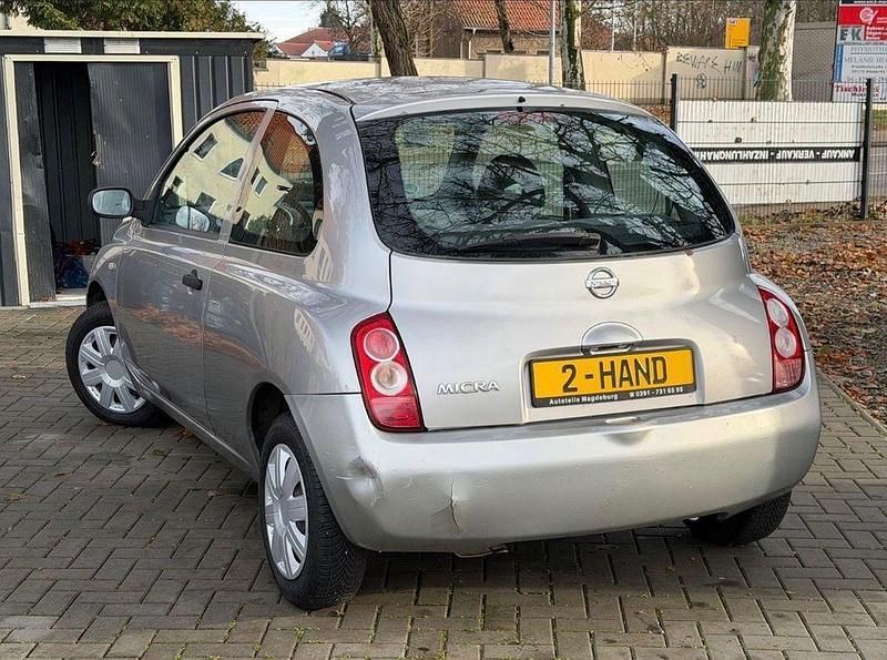 Gebraucht Nissan Micra 80 PS (58 kW) 2003 Silber Kleinwagen