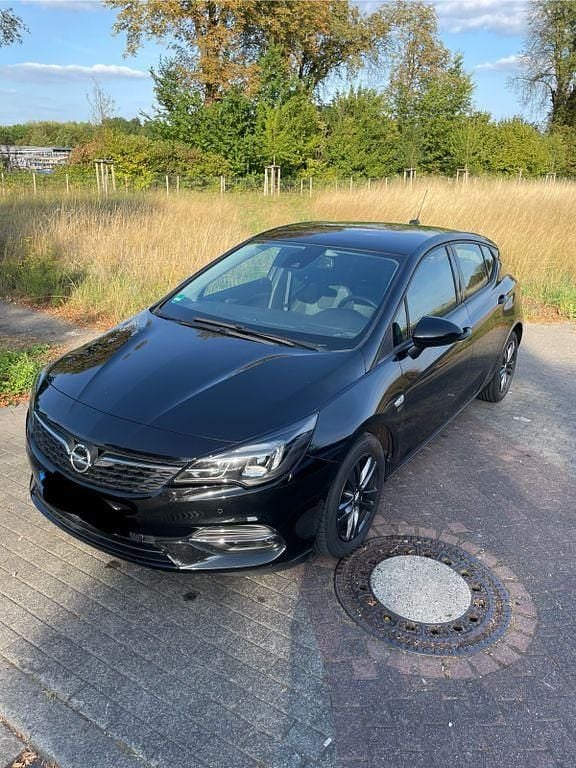 Schwarz Gebraucht 2020 Opel Astra Ultimate Limousine | 9.600 € (Superpreis) - Bild 1/4